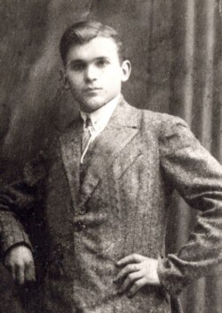 Улас Самчук. Світлина 1928 року