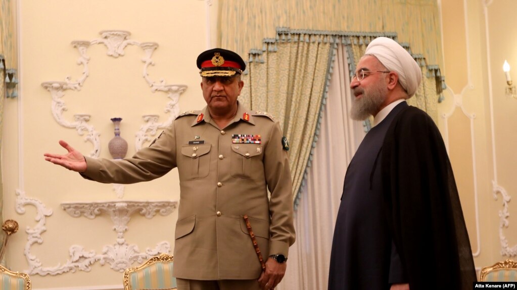 دیدار قمر جاوید فرمانده ارتش پاکستان با حسن روحانی در ۱۵ آبان ۱۳۹۶ در تهران