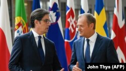 Претседателот на Европскиот совет, Доналд Туск со претседателот Стево Пендаровски 