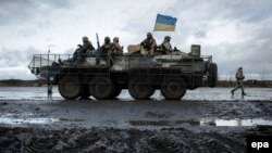 Украинские военные в Донбассе (архивное фото)