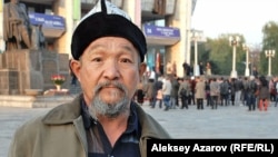 Алматинец Калымбек Толгамбаев – заядлый любитель кино и театра. Алматы, 21 октября 2012 года.