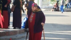“Türkmen hökümeti pensionerleriň pulsuzlykdan ölmegini isleýärmikä?!”