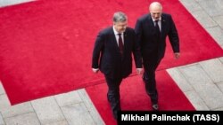 Пётар Парашэнка і Аляксандар Лукашэнка