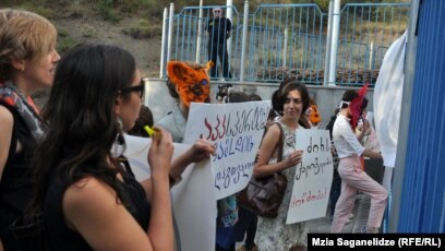 Үйленген жезөкшелер