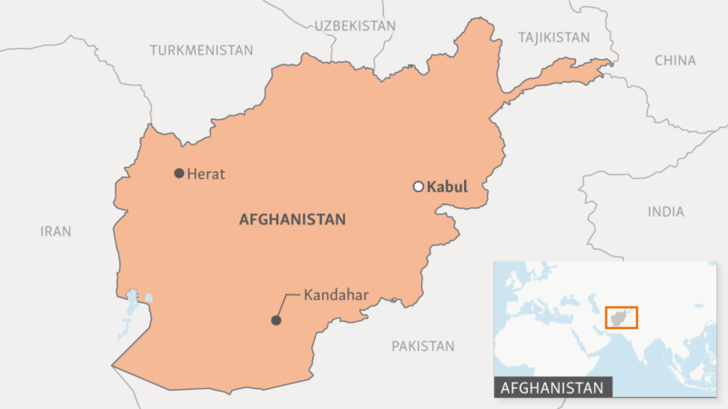Vriten dhjetëra policë afganë në sulmet e talibanëve