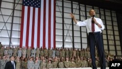 Президент США Барак Обама на военной базе США в Афганистане Баграм в мае 2012 года. Иллюстративное фото. 