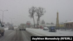 У авторынка в Алматы. Иллюстративное фото.