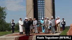 Жалобні заходи у селищі Жаналик, Казахстан, 31 травня 2015 року