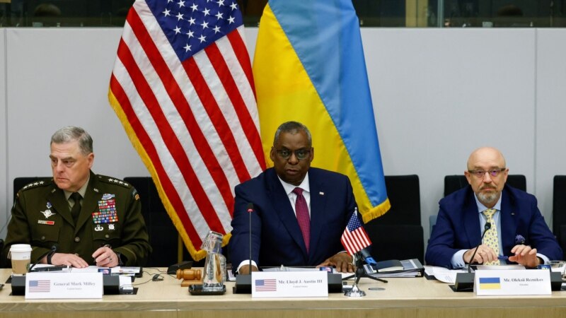 SAD šalju novu vojnu pomoć Ukrajini vrednu milijardu dolara