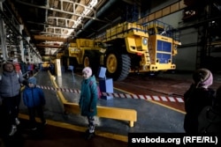 Дзень адкрытых дзьвярэй на БелАЗе. Ілюстрацыйнае архіўнае фота