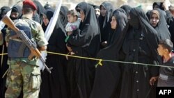 شیعیان عراقی در مراسم اربعین امام سوم شیعیان