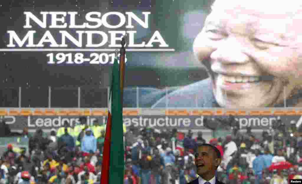 Na komemoraciji preminulom Nelsonu Mandeli govorio je američki predsjednik Barack Obama, 10. decembar 2013. Foto: REUTERS / Kai Pfaffenbach