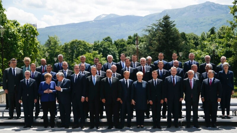 Усвоена декларација на самитот ЕУ-Западен Балкан за поддршка на регионот 