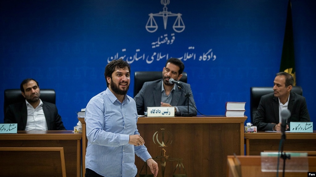 Mohammad Hadi Razavi, accused of embezzlement from the Iranian Sarmayeh Bank, during a court session. May 20, 2019