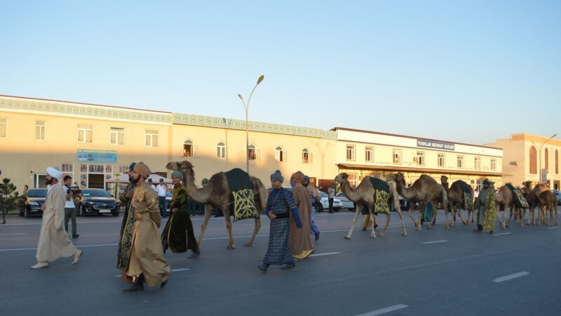 Өзбекстандагы Улуу Жибек Жолу фестивалына Баткенден өкүлдөр катышууда