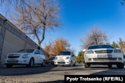 Автомобили в Узбекистане. Самарканд, 29 ноября 2019 года.