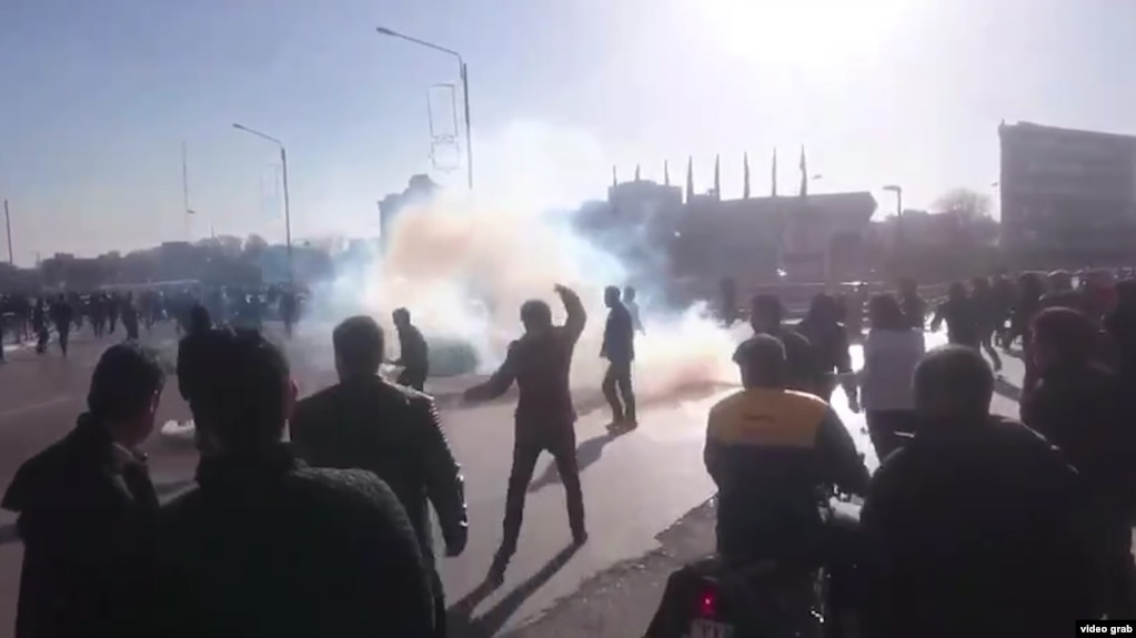 Protests in the city of Mashhad over unemployment, poverty, and rising prices , December 28, screen grab