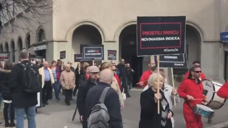 Протест на новинарите во Загреб против цензура и тужби 