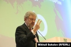 Григорий Явлинский на 21-м съезде партии "Яблоко", 209 год