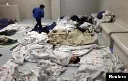 Лагерь для несовершеннолетних нелегальных иммигрантов в штате Техас