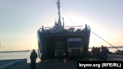 Паромная переправа, порт Крым