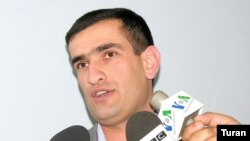 Yaşar Ağazadə Abel Məhərrəmovun cərimələnməsini istəyir