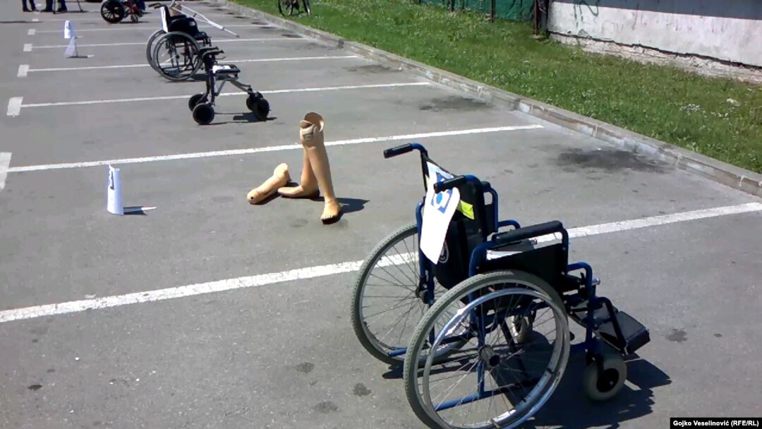 U pravima osoba sa invaliditetom nema ni trunke politike, osim kad se dotičemo ratnih uzroka invaliditeta
