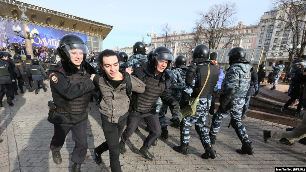 Nongovernmental organization OVD-Info estimated that more 800 people were detained in Moscow alone.