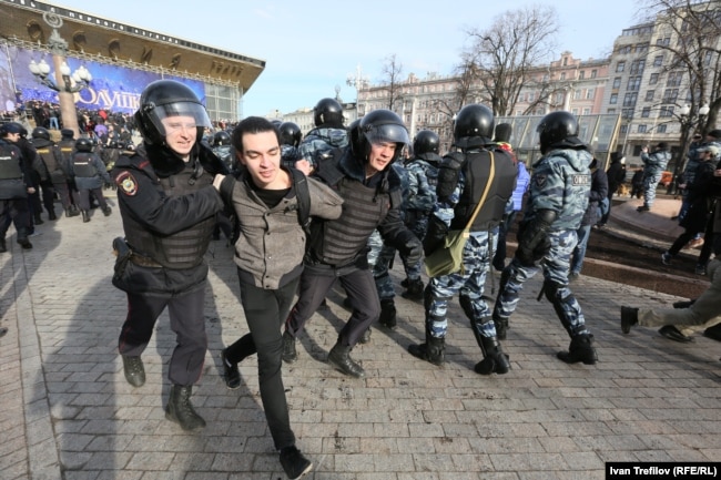 Задержание на акции в Москве