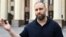За словами Олега Синєгубова, медики надають постраждалим необхідну допомогу