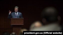 Petro Poroshenko, gjatë një vizite në SHBA