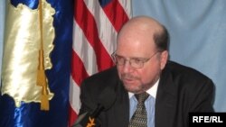 Амбасадорот на САД во Косово Кристофер Дел