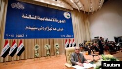 النائب مهدي الحافظ يتراس الجلسة الإفتتاحية لمجلس النواب العراقي
