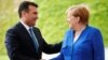Kryeministri Zoran Zaev takon kancelaren gjermane, Angela Merkel.