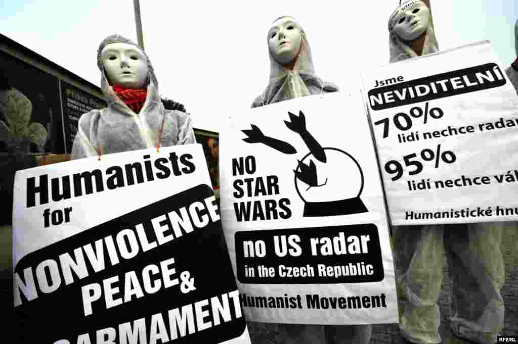 5 Prill 2009 - Lëvizja Humaniste në Pragë proteston kundër planeve për radarin në Çeki.