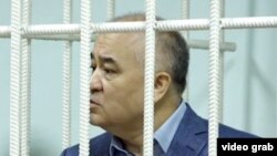 Омурбек Текебаев