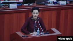 Аида Салянова Жогорку Кеңеште. 21-февраль, 2018-жыл.