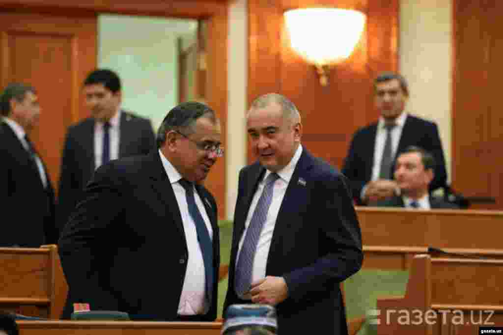 Навоий вилояти ҳокими Қобул Турсунов ва Тошкент шаҳар ҳокими Жаҳонгир Ортиқхўжаев