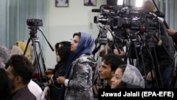 آرشیف، شماری از خبرنگاران زن در افغانستان