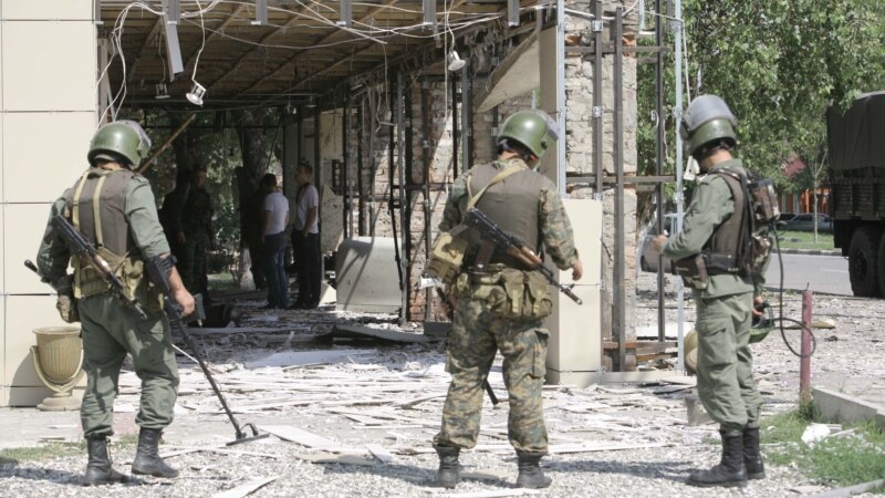 В Дагестане обезвреживают обнаруженную авиационную бомбу 1999 года