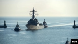 USS Donald Cook Polşa sularında
