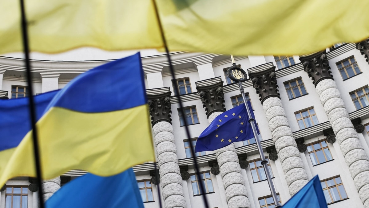 Зеленський підписав заявку на членство України в ЄС – Рада