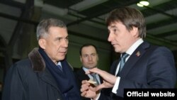 Леонид Барышев (справа)