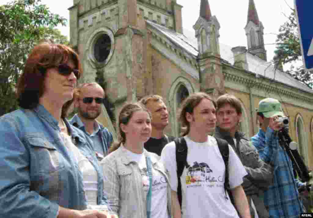 Пленэр "Адкрый Новы Сьвет" у Горадні, арганізаваны рухам "За Свабоду", 28 чэрвеня - Пленэр "Адкрый Новы Сьвет" у Горадні, арганізаваны рухам "За Свабоду", 28 чэрвеня