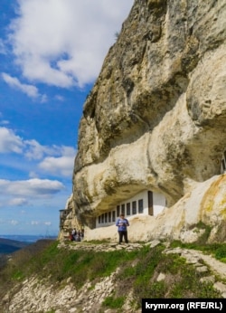 Печерний чоловічий монастир