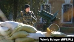 Український військовий в Сімферополі
