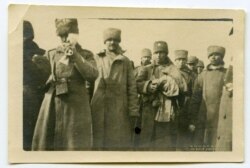 Расейскія салдаты, якія трапілі ў палон падчас наступу пад Паставамі 26 сакавіка 1916 году