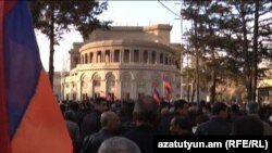 Несанкционированный митинг АНК на площади Свободы в Ереване, 8 апреля 2011 г.