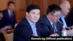Дамирбек Асылбек уулу, Қырғызстан депутаты.