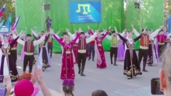 День крымскотатарского флага в Симферополе. 26 июня 2019 года